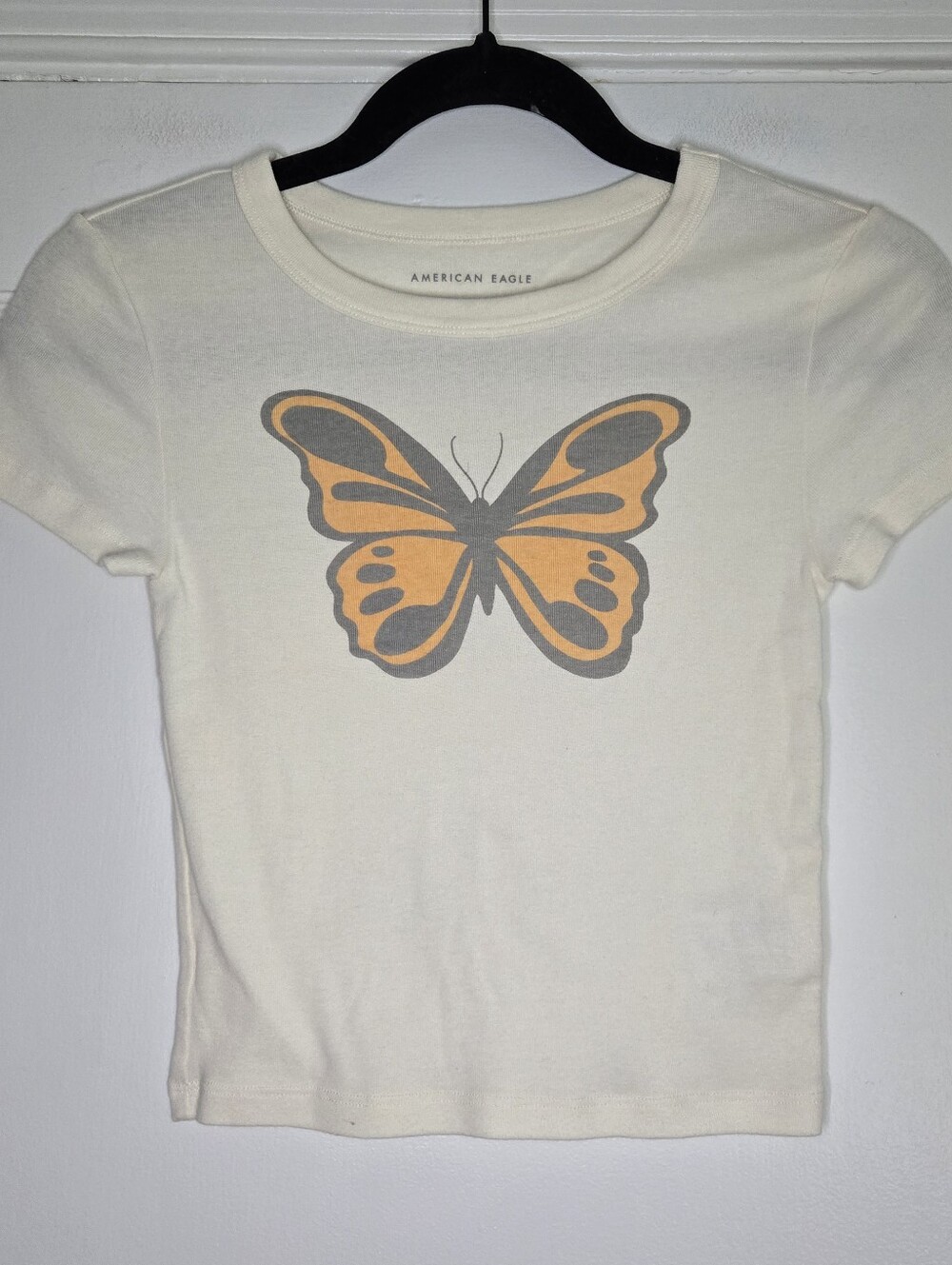 American Eagle Butterfly Graphic Tee Cream Orange Gray Short Sleeve Y2K BabyT